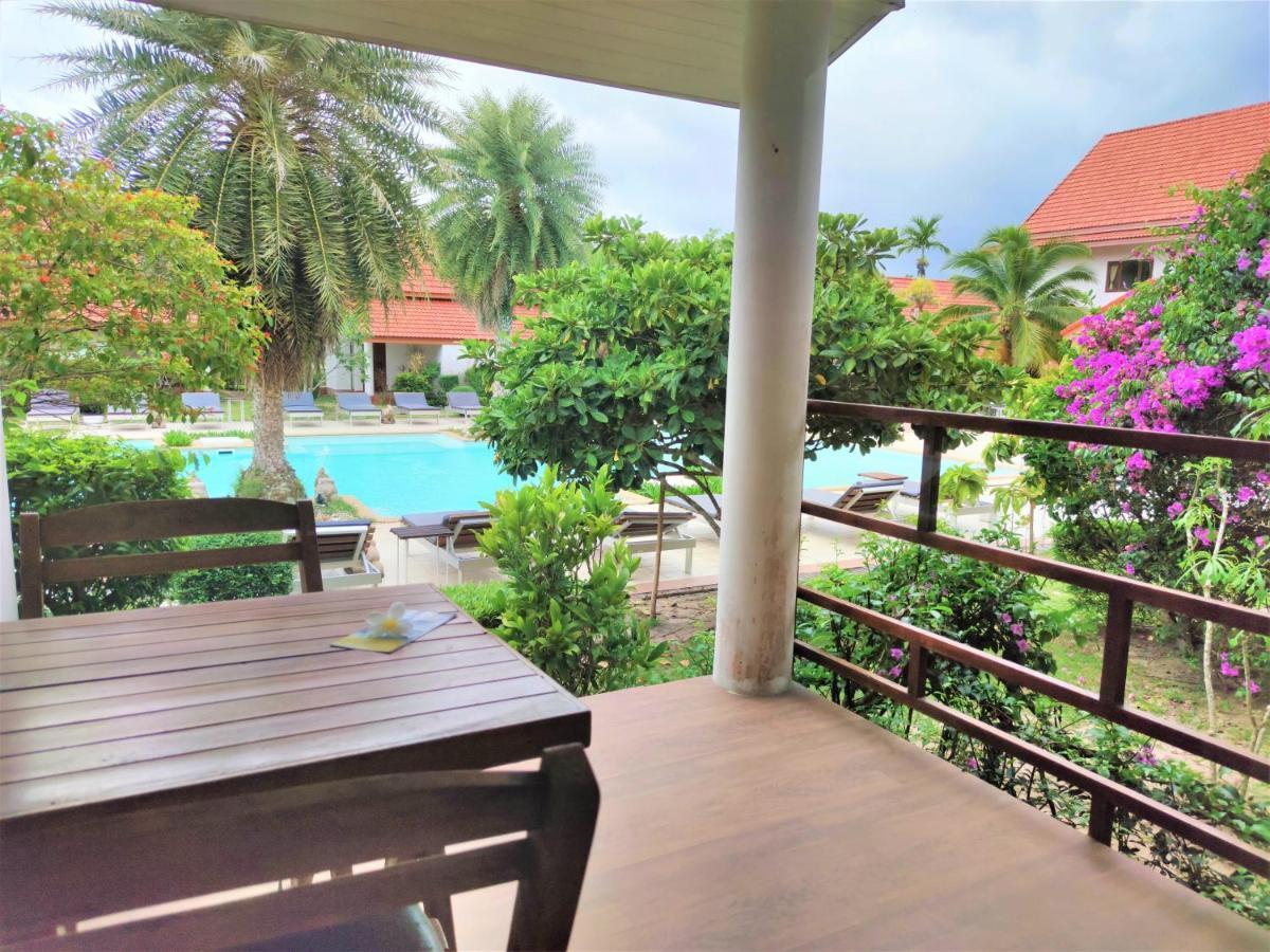 Armonia Village Resort And Spa Chumphon Exterior foto