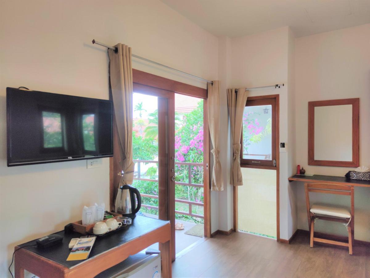 Armonia Village Resort And Spa Chumphon Exterior foto