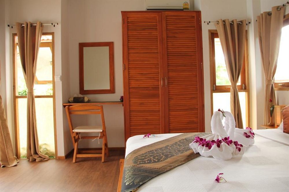 Armonia Village Resort And Spa Chumphon Exterior foto